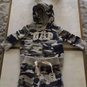Baby boys sweatsuit